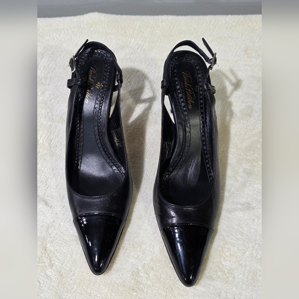 Brooks Brothers Made In Italy Slingback Heel Patent Leather Closed Pointed Toe.